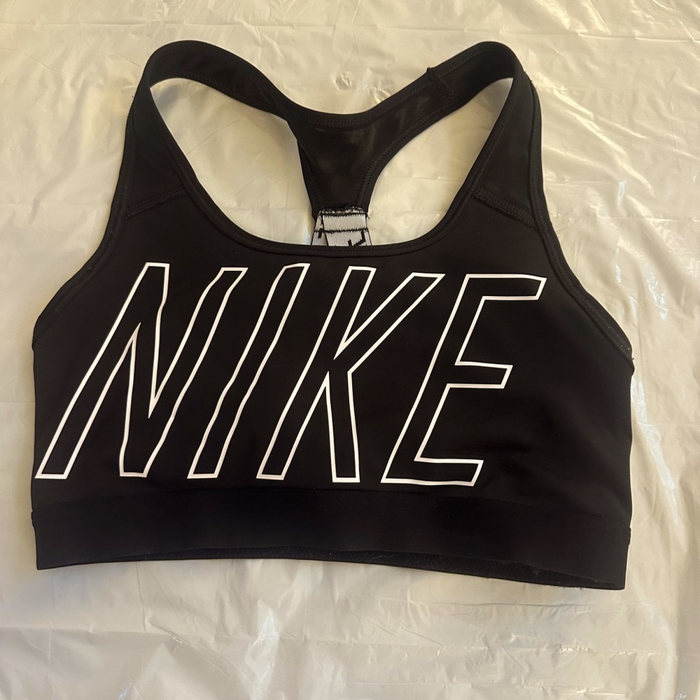 Nike sports bra size S